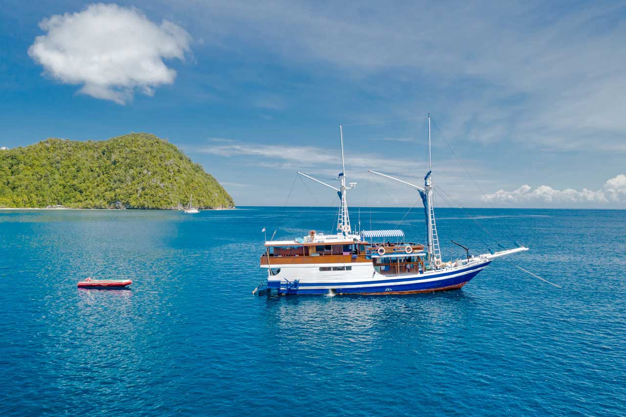 MV Putri Papua
